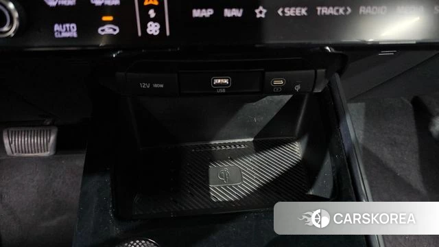 Kia Di Ol Nu Niro 2022 Темно-зеленый из Кореи, фото 5