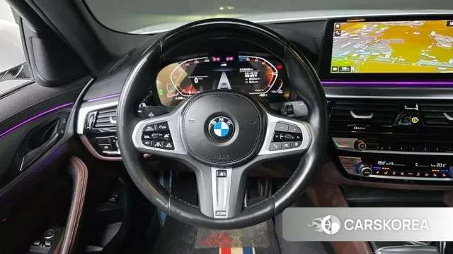 BMW 5 Series (G30) 2022 Белый из Кореи, фото 5