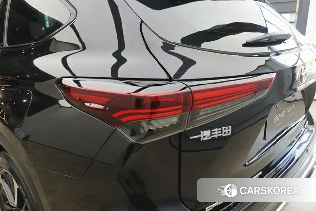 Toyota Crown Lufang 2024 Черный из Китая, фото 5