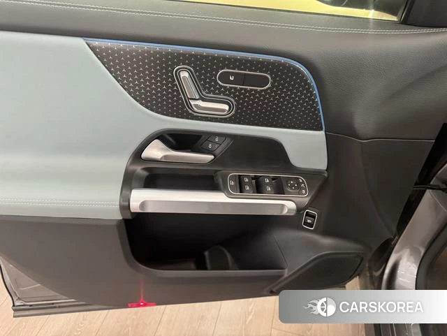 Mercedes-Benz EQB 2025 Темно-серый из Китая, фото 5