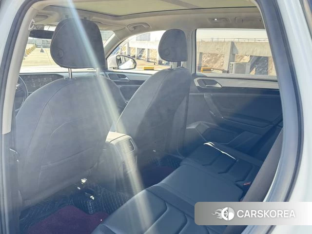 Volkswagen Tanyue 2022 Белый из Китая, фото 5