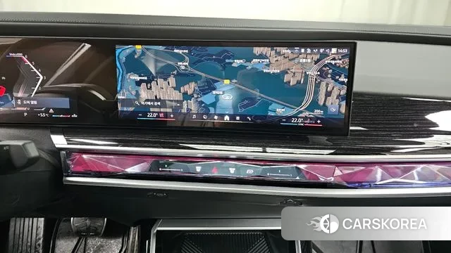 BMW 7 Series (G70) 2025 Черный из Кореи, фото 5