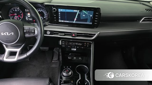 Kia K5 3rd generation 2022 Белый из Кореи, фото 5