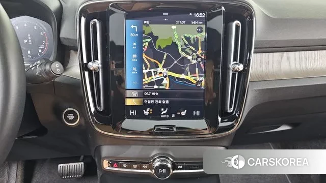 Volvo XC40 2021 Белый из Кореи, фото 5