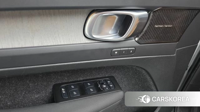 Volvo XC40 2021 Белый из Кореи, фото 5