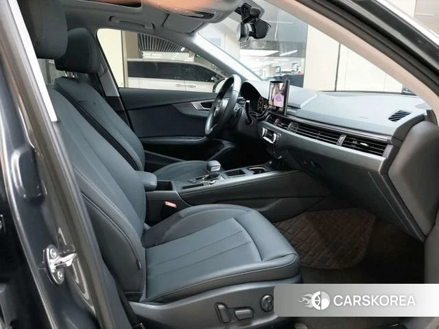 Audi A4L 2022 Темно-серый из Китая, фото 5