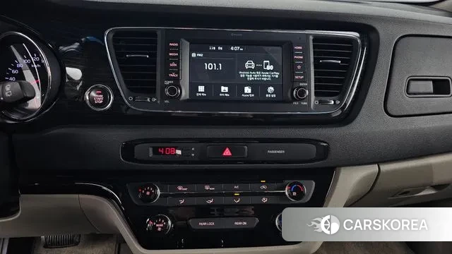 Kia The New Carnival 2019 Белый из Кореи, фото 5