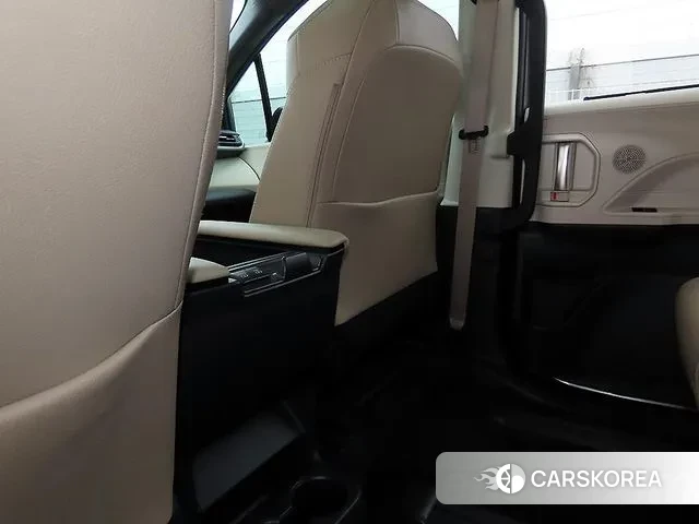Toyota Sienna 4th Generation 2021 Серый из Кореи, фото 5