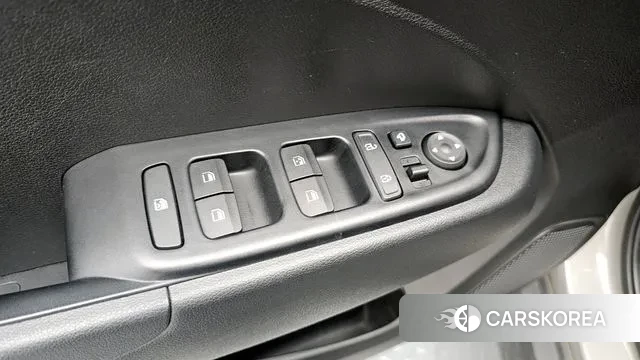 Hyundai Venue 2019 Серебряный из Кореи, фото 5