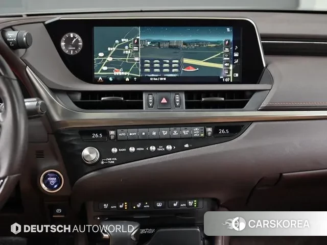 Lexus ES300h 7th generation 2021 Серебристо-серый из Кореи, фото 5