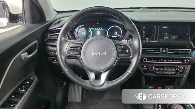 Kia Niro Plus 2022 Белый из Кореи, фото 5