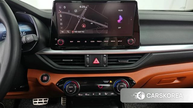 Kia The New K3 2nd generation 2023 Белый из Кореи, фото 5