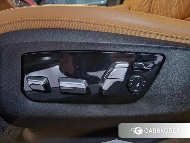 BMW 7 Series (G11) 2020 Черный из Кореи, фото 5