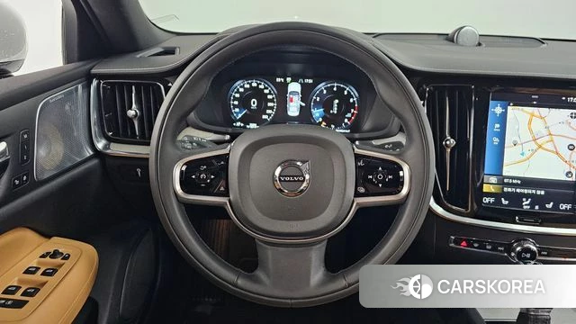 Volvo S60 3rd generation 2019 Белый из Кореи, фото 5