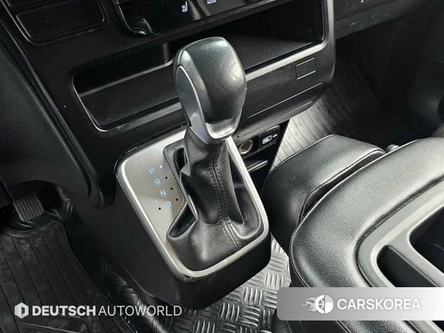 Hyundai Staria 2022 Серебряный из Кореи, фото 5