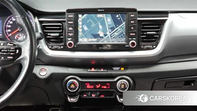 Kia Stonic 2018 Красный из Кореи, фото 5