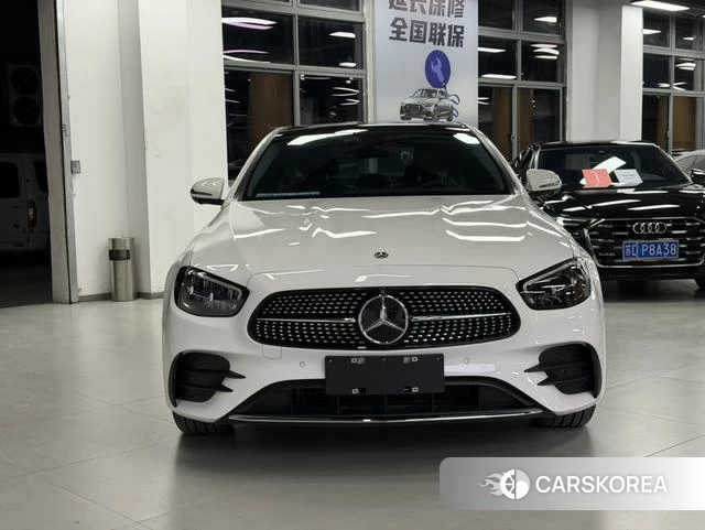 Mercedes-Benz E-class 2023 Белый из Китая, фото 5
