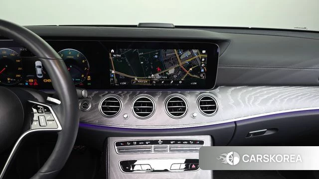 Mercedes-Benz E-Class W213 2022 Песочный из Кореи, фото 5