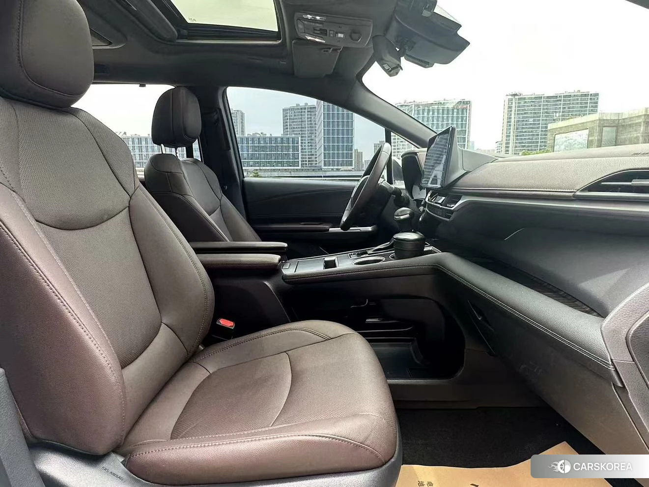 Toyota Saina 2021 Белый из Китая, фото 5