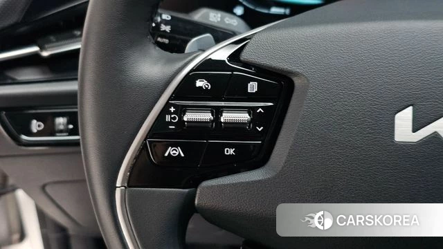 Kia Di Ol Nu Niro 2025 Белый из Кореи, фото 5