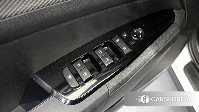 Kia Sportage 5th Generation 2021 Белый из Кореи, фото 5