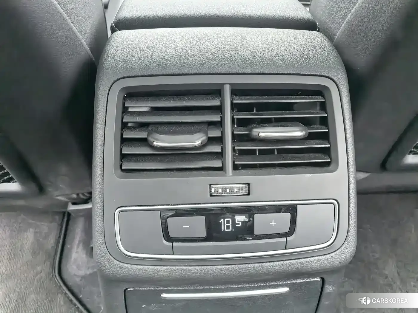 Audi A4L 2023 Белый из Китая, фото 5
