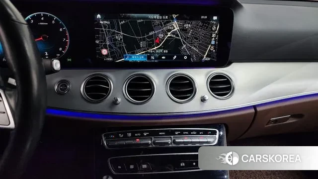 Mercedes-Benz E-Class W213 2020 Белый из Кореи, фото 5