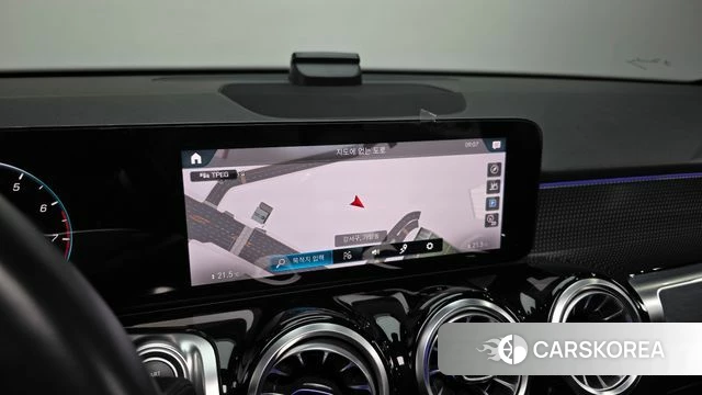 Mercedes-Benz GLB-Class X247 2021 Белый из Кореи, фото 5