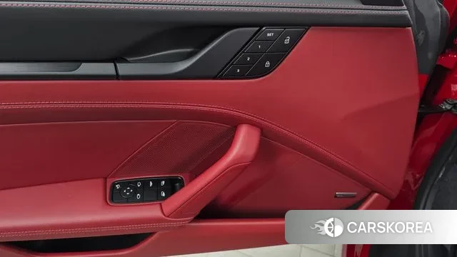 Porsche 911(992) 2023 Красный из Кореи, фото 5