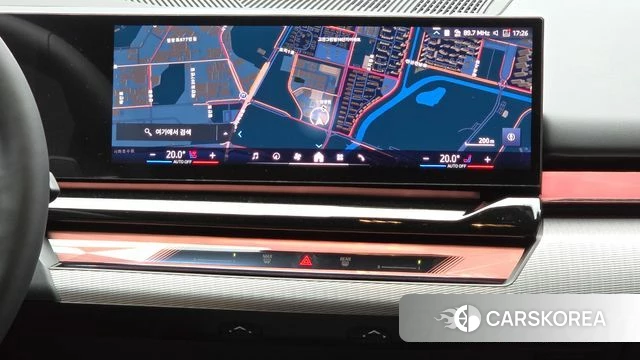 BMW 5 Series (G60) 2025 Черный из Кореи, фото 5