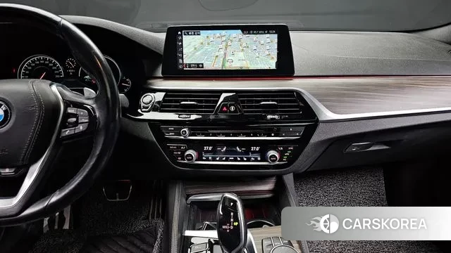 BMW 5 Series (G30) 2018 Серый из Кореи, фото 5