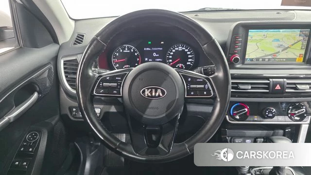 Kia Seltos 2021 Белый из Кореи, фото 5