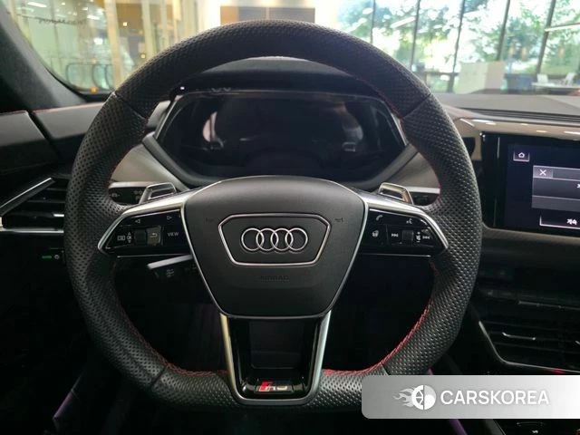 Audi RS e-Tron GT 2022 Серебряный из Кореи, фото 5