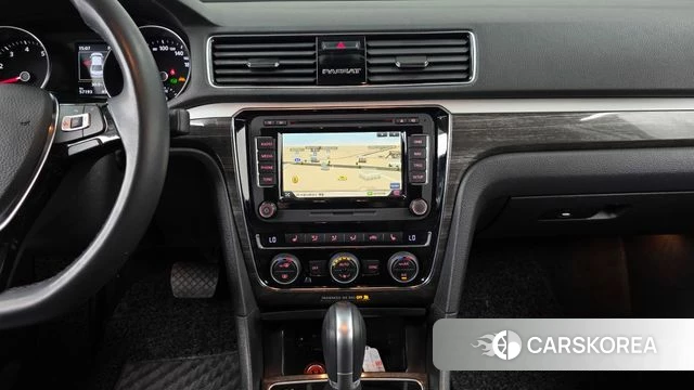 Volkswagen The New Passat 2018 Серебряный из Кореи, фото 5