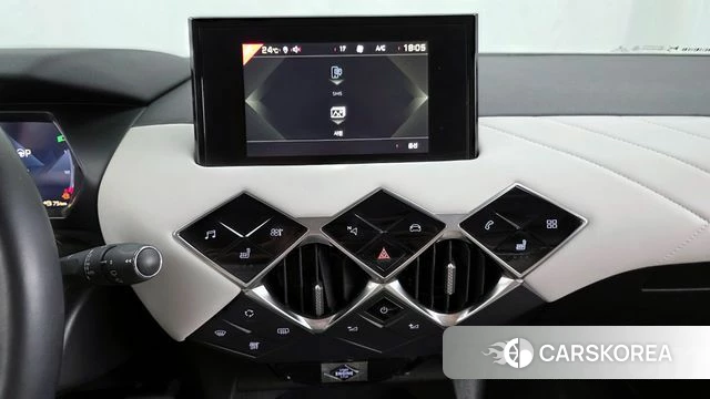 Citroen / DS DS3 Crossback 2020 Белый из Кореи, фото 5