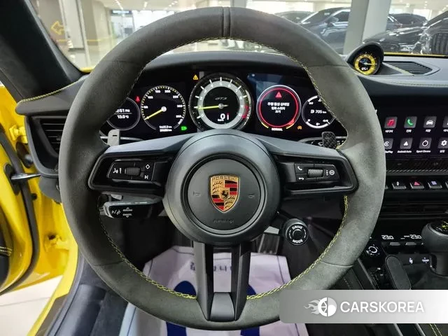 Porsche 911(992) 2021 Желтый из Кореи, фото 5