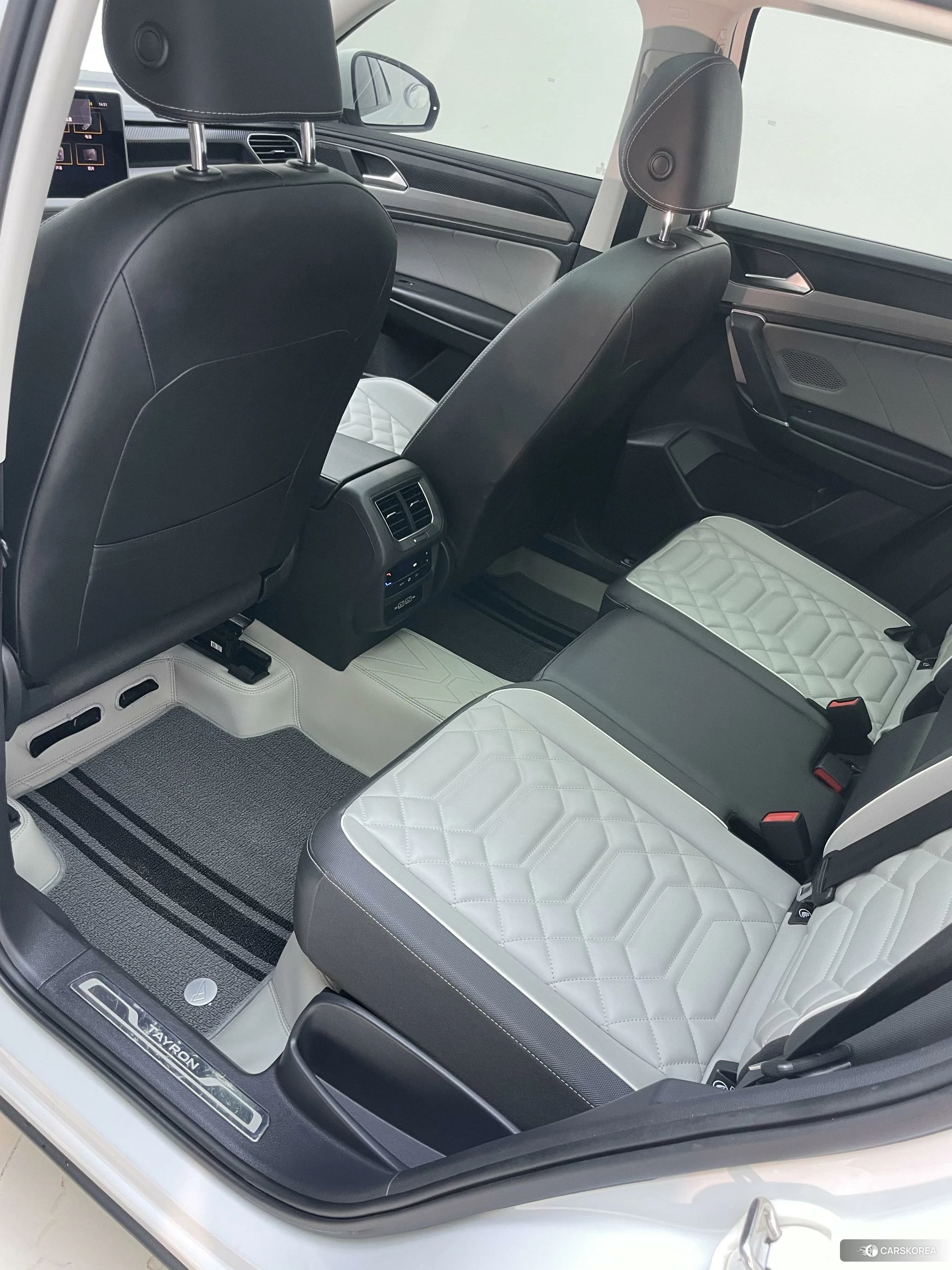 Volkswagen Tanyue 2022 Белый из Китая, фото 5