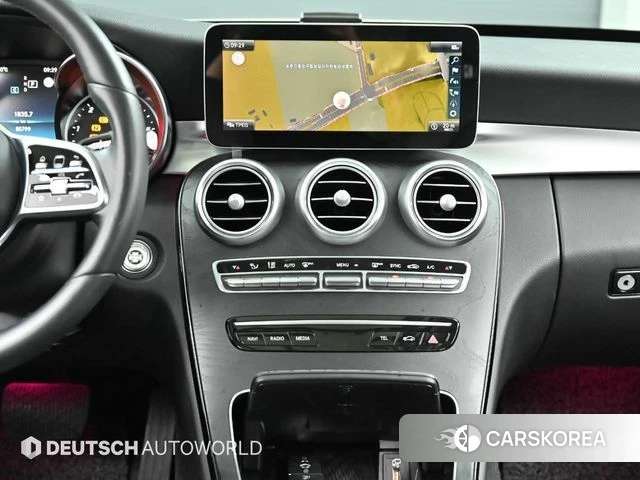 Mercedes-Benz C-Class W205 2019 Белый из Кореи, фото 5