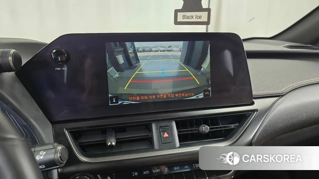 Lexus UX250h 2022 Белый из Кореи, фото 5