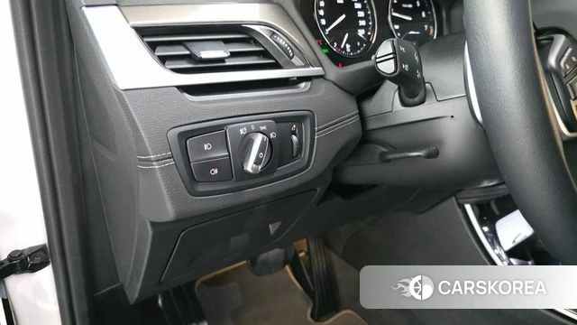 BMW X1 (F48) 2021 Белый из Кореи, фото 5