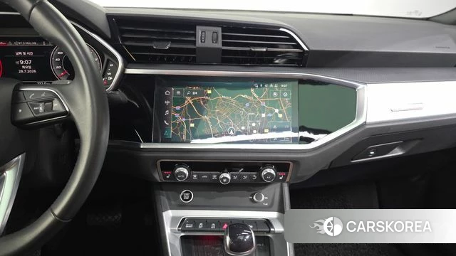Audi Q3 (F3) 2022 Серый из Кореи, фото 5