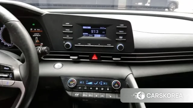 Hyundai Avante Hybrid (CN7) 2021 Белый из Кореи, фото 5