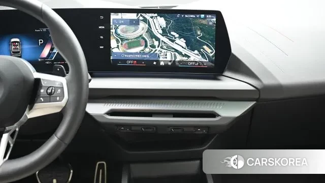 BMW 1 Series (F70) 2025 Серебристо-серый из Кореи, фото 5