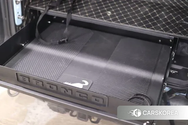 Ford Bronco 6th Generation 2023 Небесно-голубой из Кореи, фото 5