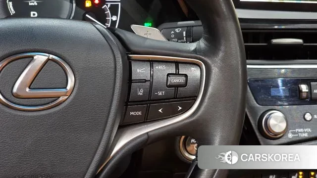 Lexus ES300h 7th generation 2022 Белый из Кореи, фото 5