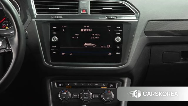 Volkswagen Tiguan second Generation 2018 Серебряный из Кореи, фото 5