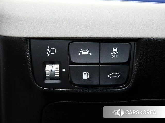 Hyundai The New Grandeur IG Hybrid 2022 Белый из Кореи, фото 5