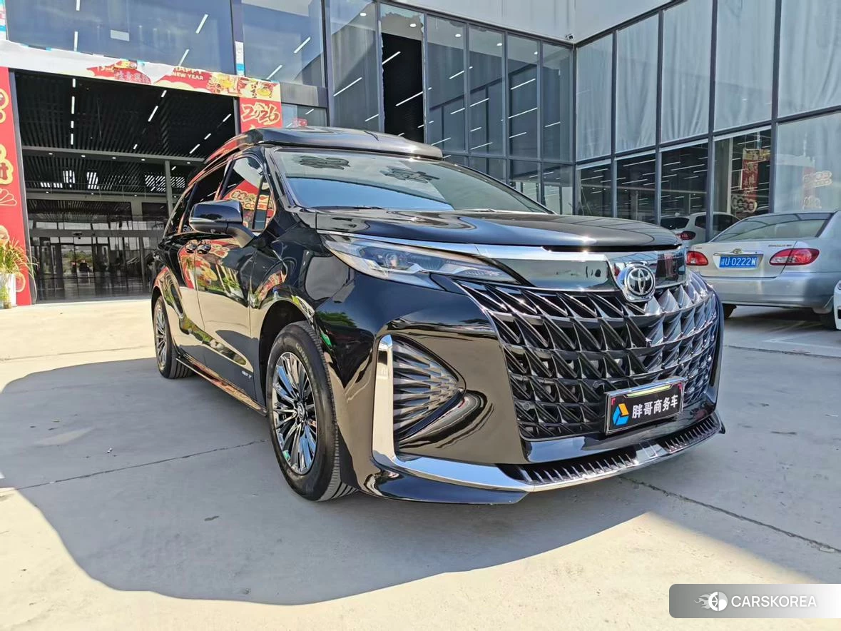 Toyota Saina 2024 Черный из Китая, фото 5