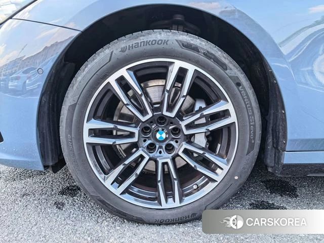 BMW 5 series 2025 Синий из Китая, фото 5