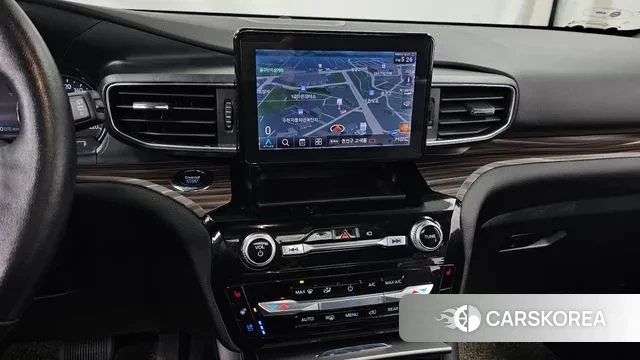 Ford Explorer 6th Generation 2022 Белый из Кореи, фото 5